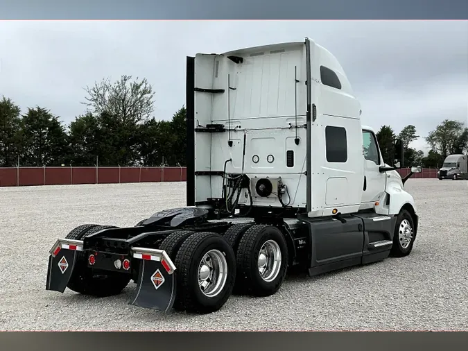 2021 INT LT625 6x4