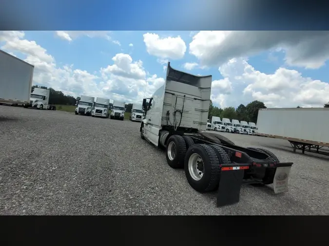 2019 Volvo VNL 740