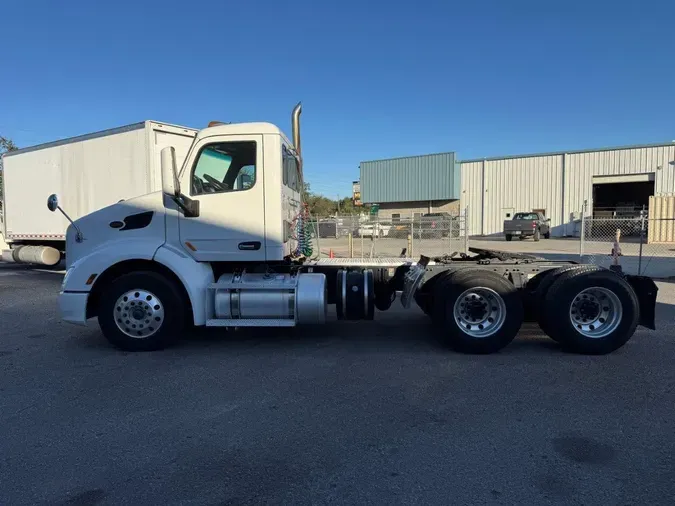 2015 Peterbilt 579