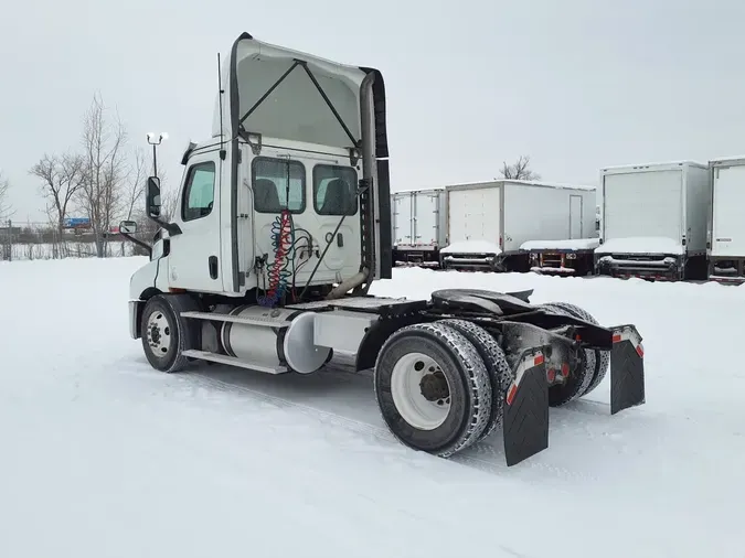 2019 FREIGHTLINER/MERCEDES NEW CASCADIA 116