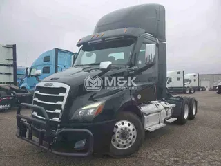 2022 FREIGHTLINER Cascadia 116