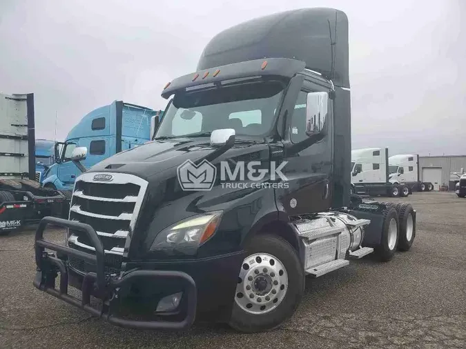 2022 FREIGHTLINER Cascadia 1167714f92e284d64f276a0660232637430