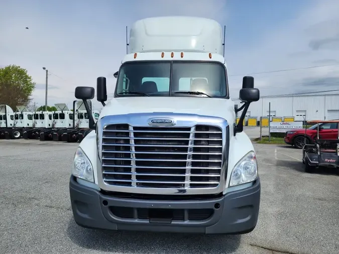 2018 FREIGHTLINER/MERCEDES CASCADIA 125