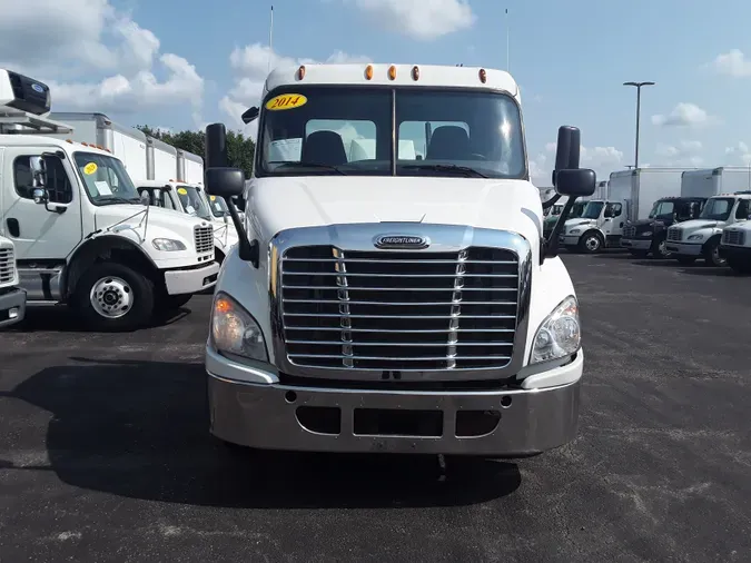 2014 FREIGHTLINER/MERCEDES CASCADIA 113