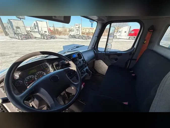 2019 FREIGHTLINER M2-10677203286fc7217ab68f32ea6450b2d12