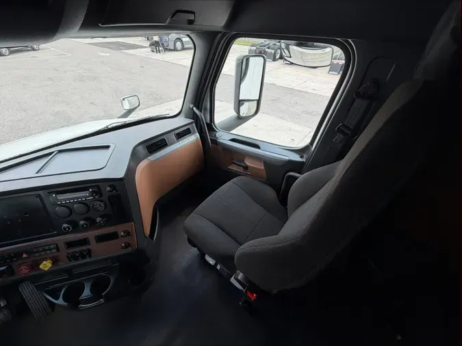 2022 Freightliner PT126SLP