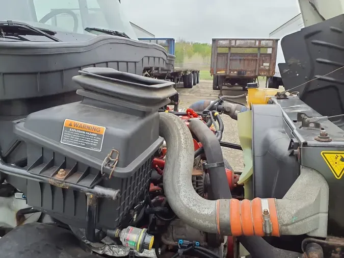 2019 NAVISTAR INTERNATIONAL 4300