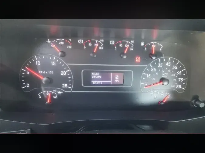 2018 INTERNATIONAL RH613