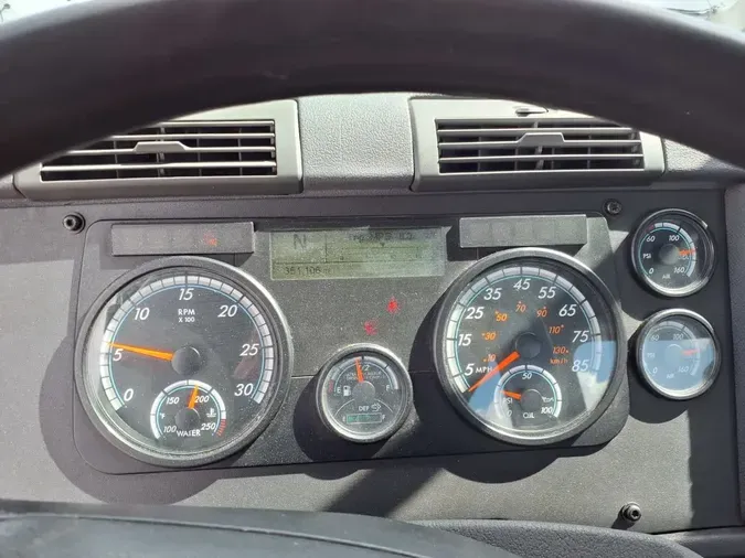 2019 FREIGHTLINER/MERCEDES CASCADIA 113
