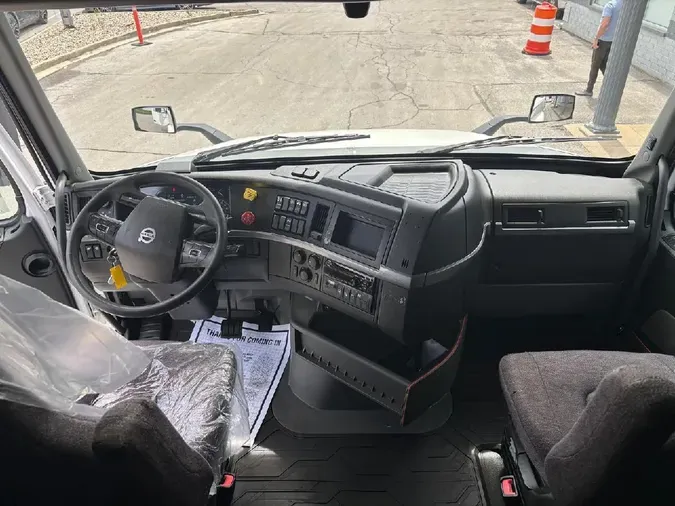2022 VOLVO VNL64T860