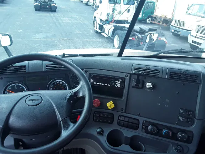 2016 FREIGHTLINER/MERCEDES CASCADIA 125