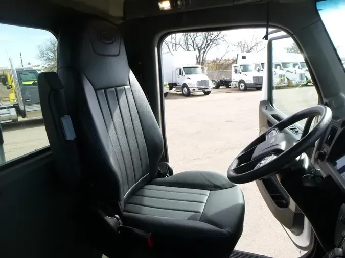 2023 Peterbilt 567772bb564edd137b0dc1dd4c24a923b9b