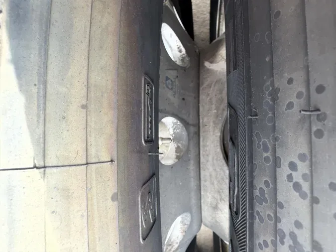 2019 Peterbilt 579772c09b7097a8804e67b4e34d8b75fc2