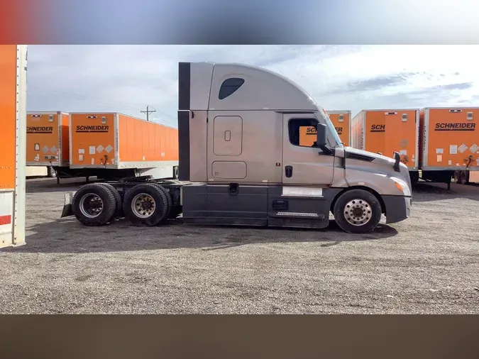 2023 Freightliner Cascadia