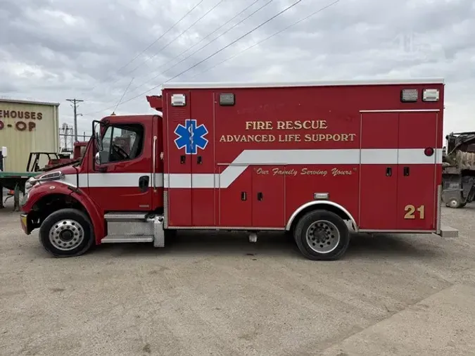 2012 FREIGHTLINER BUSINESS CLASS M2 106