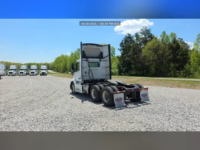 2018 Volvo VNL300