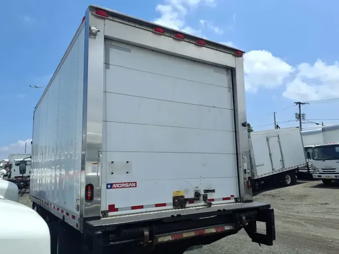 2018 ISUZU NRR