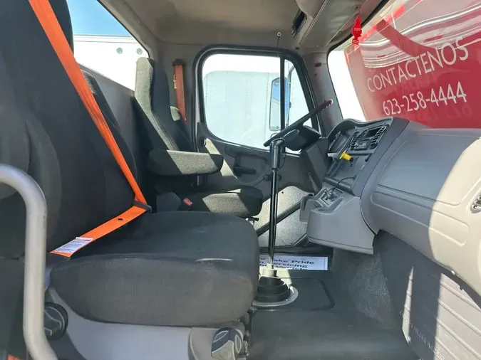 2017 FREIGHTLINER M2 112