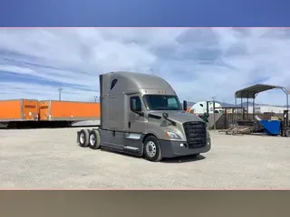 2020 Freightliner Cascadia