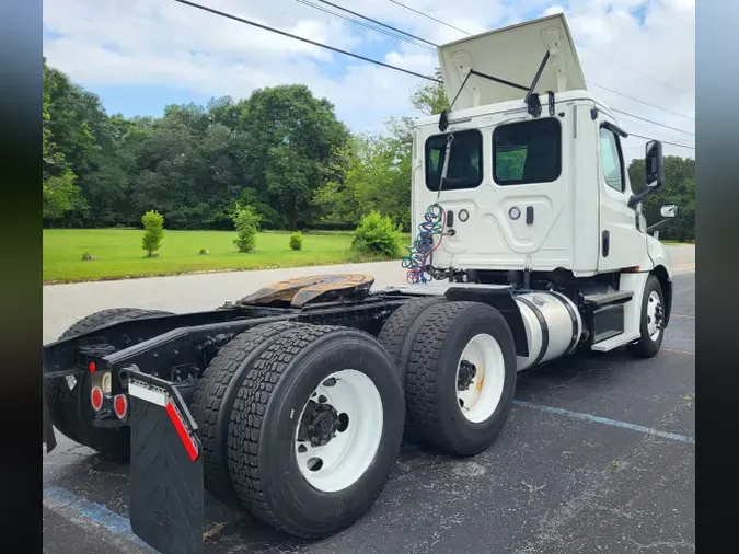 2018 FREIGHTLINER NEW CASCADIA PX12664