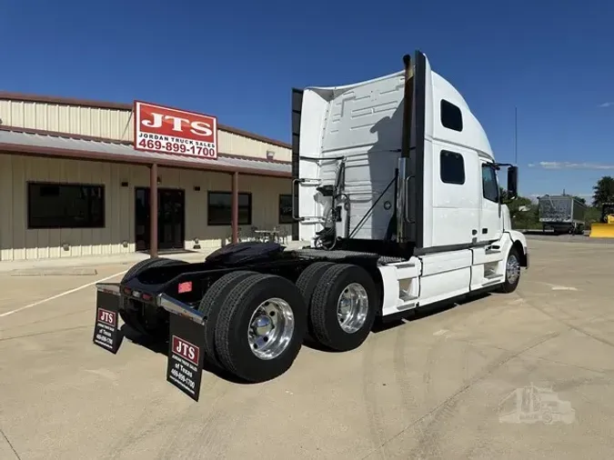 2018 VOLVO VNL64T780