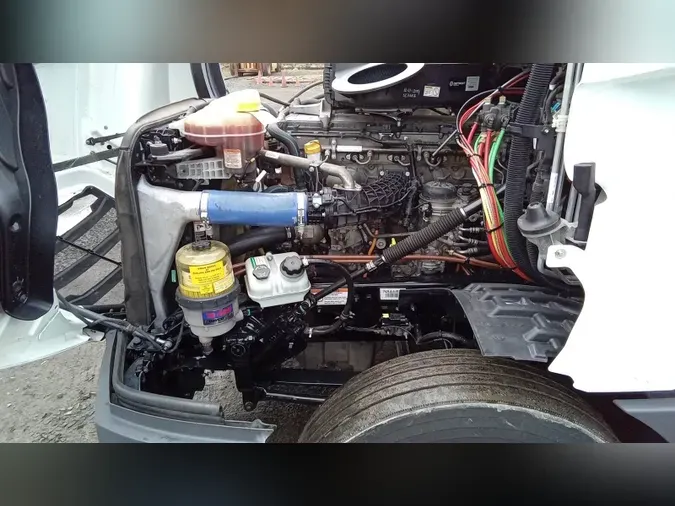 2022 Freightliner Cascadia 126773fecbe069ebd1e6cdbb0f53983797d