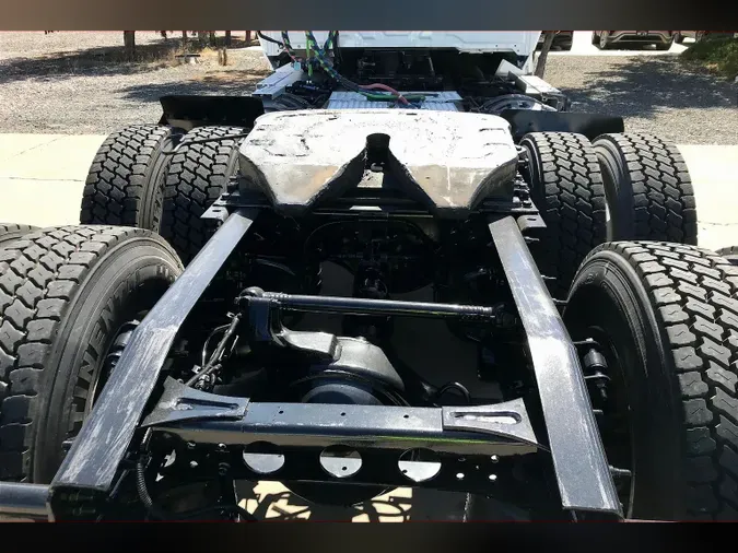 2019 INT LT625 6x4