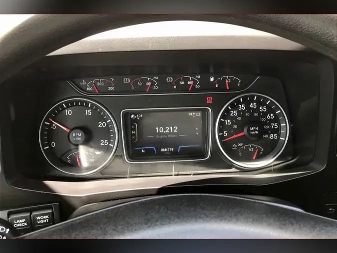 2022 INT LT625 6x4