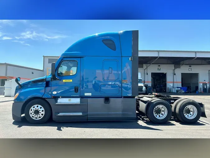 2021 Freightliner Cascadia