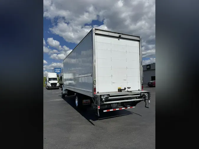 2018 Freightliner Business Class M2 106