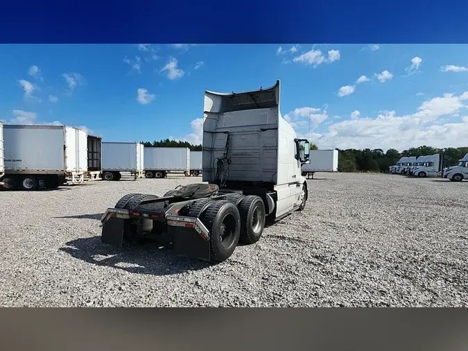 2019 Volvo VNL 740