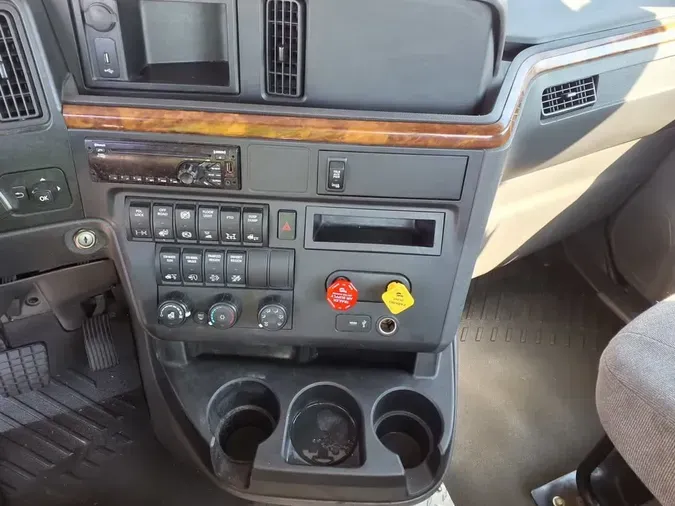 2020 NAVISTAR INTERNATIONAL LT625 DAYCAB T/A