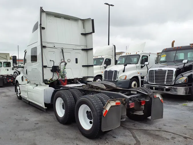 2018 NAVISTAR INTERNATIONAL LT625 SLPR CAB