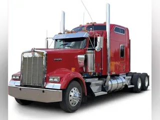 2021 Kenworth W900L