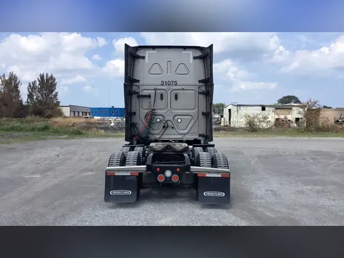 2024 Freightliner Cascadia 126