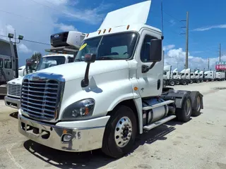 2018 FREIGHTLINER/MERCEDES CASCADIA 125