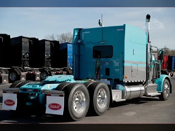 2026 PETERBILT 589