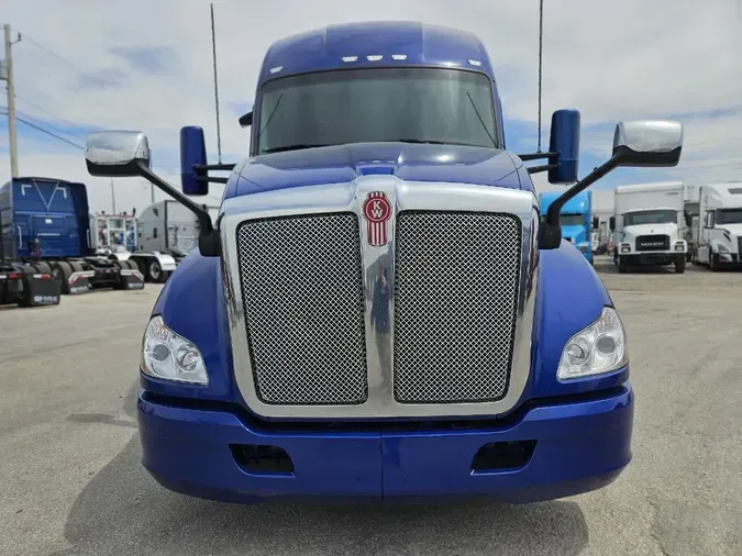 2022 KENWORTH T680