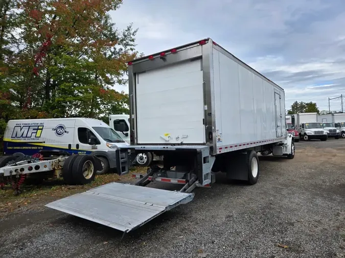 2019 FREIGHTLINER/MERCEDES M2 106