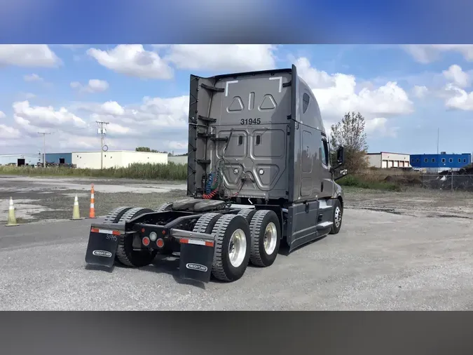 2024 Freightliner Cascadia 126