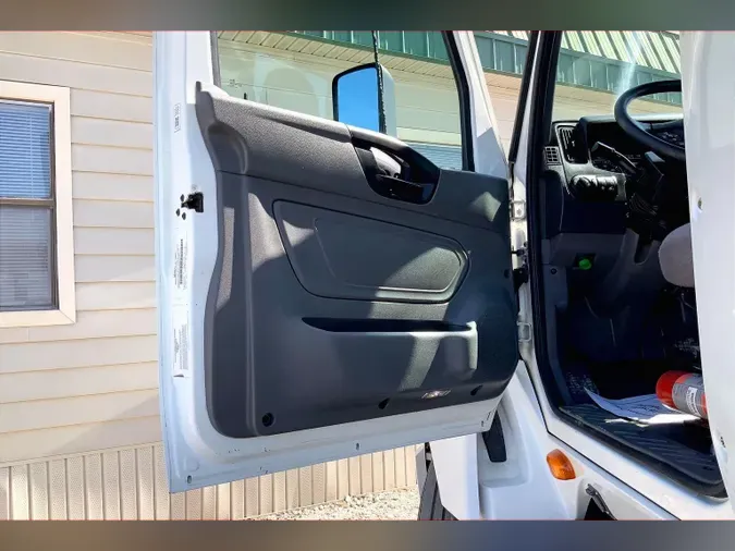 2021 INT LT625 6x4
