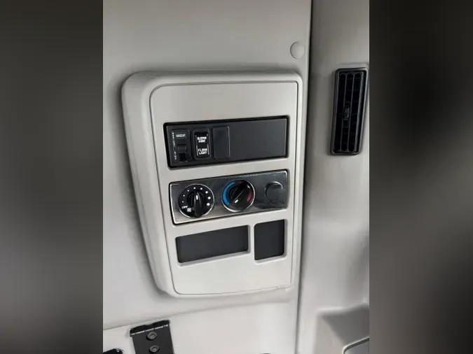 2020 International LT625
