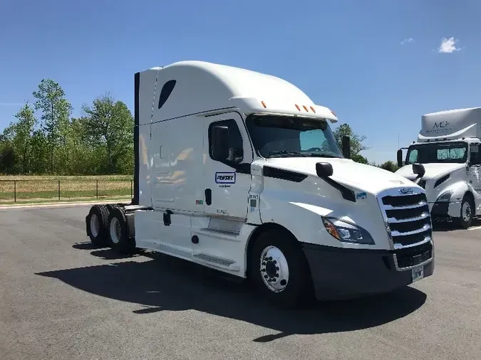 2018 Freightliner T12664ST77667510a2d8904fb90fe9015aadd140