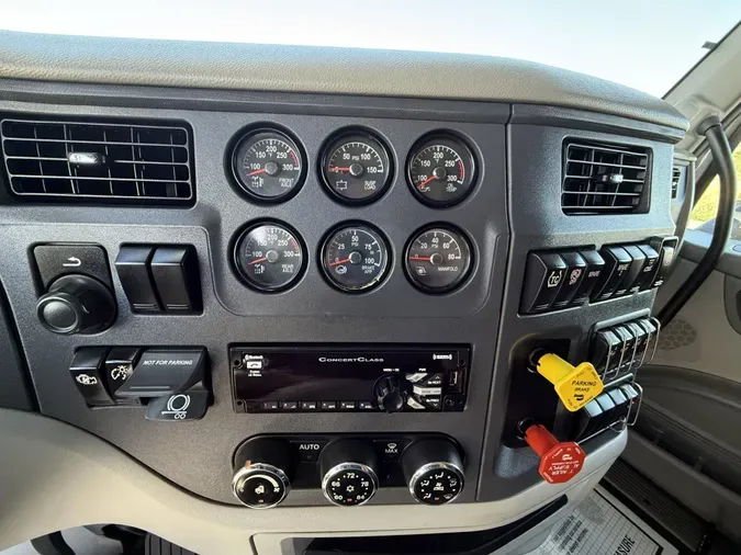 2020 Peterbilt 579