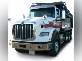 2023 International HX620