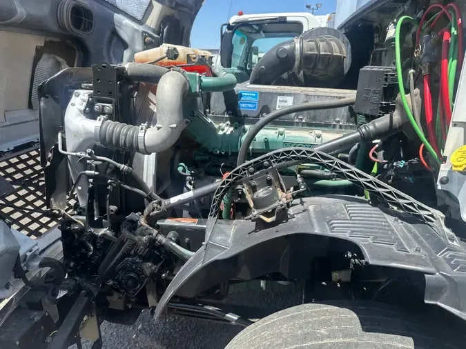 2014 VOLVO VNL64TRACTOR