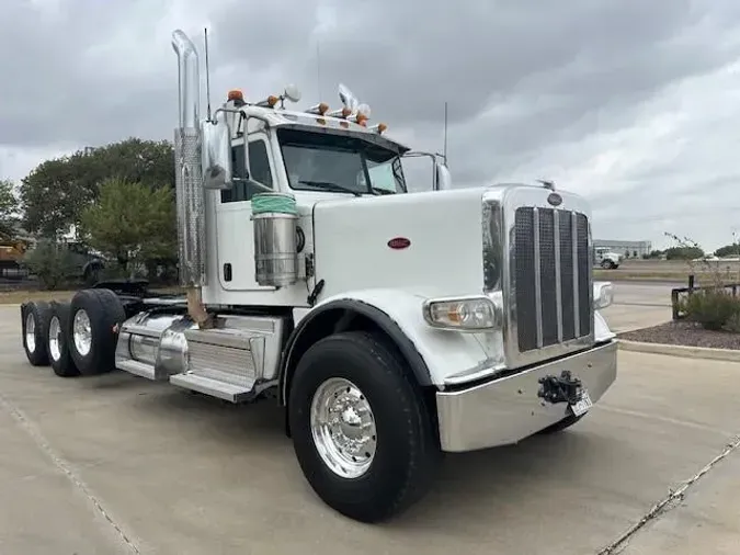 2021 Peterbilt 389