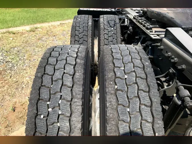 2021 INT LT625 6x4