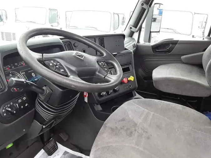 2019 NAVISTAR INTERNATIONAL LT625 DAYCAB T/A7781ab00dac4148637a361e6f0097c15