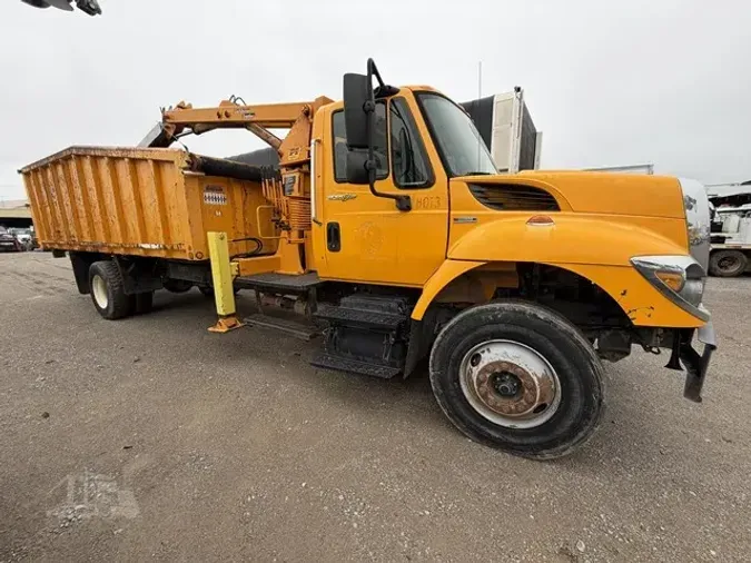 2008 INTERNATIONAL WORKSTAR 7300